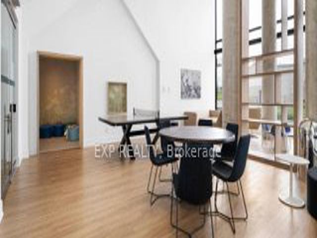 312 - 3100 Keele St