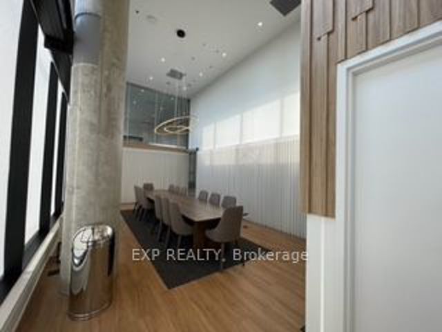 312 - 3100 Keele St
