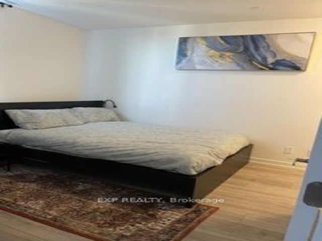 312 - 3100 Keele St
