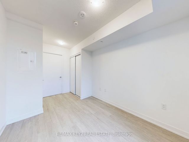 202 - 556 Marlee Ave