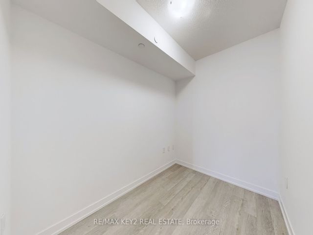 202 - 556 Marlee Ave