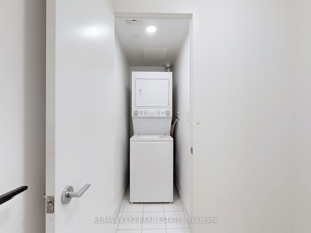 202 - 556 Marlee Ave
