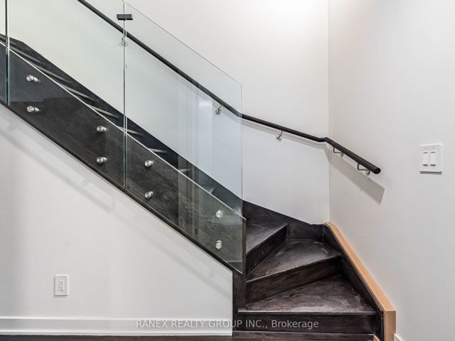 103 - 7 Watkinson Ave