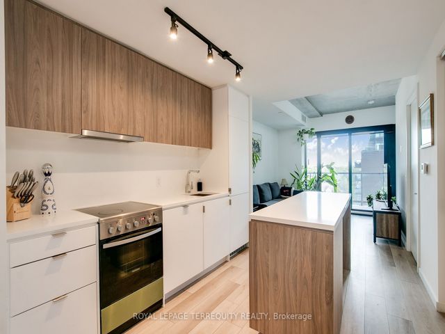 526 - 7 Smith Cres