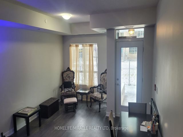 109 - 251 Manitoba St