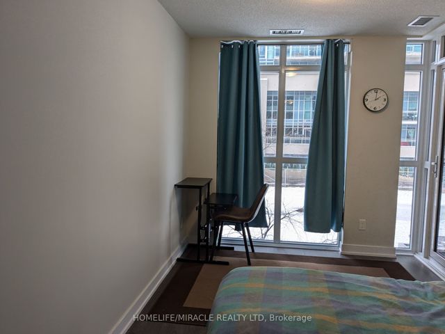 109 - 251 Manitoba St