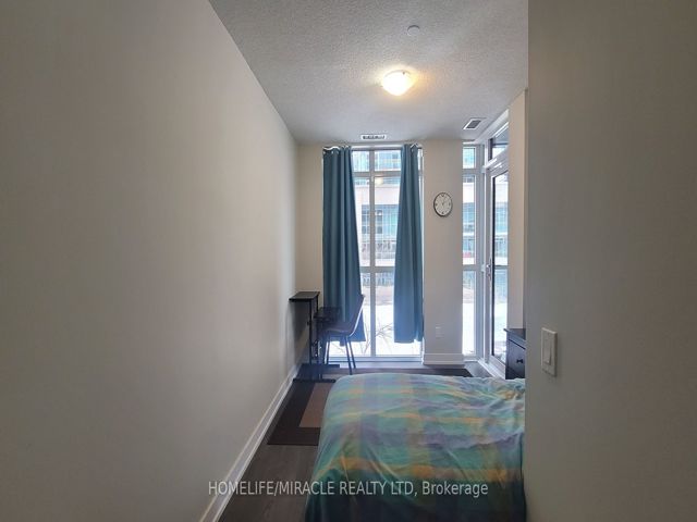 109 - 251 Manitoba St
