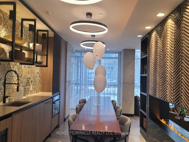 109 - 251 Manitoba St