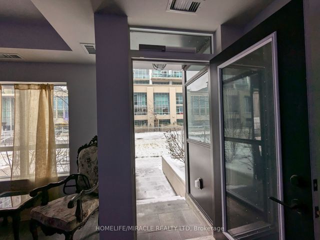 109 - 251 Manitoba St