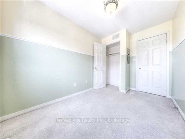24 - 37 Four Winds Dr