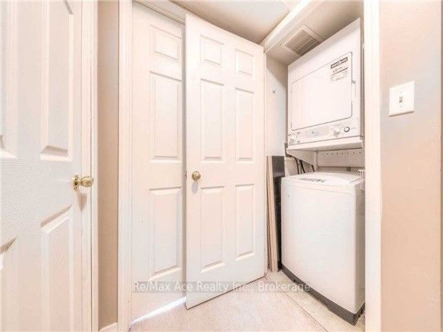 24 - 37 Four Winds Dr