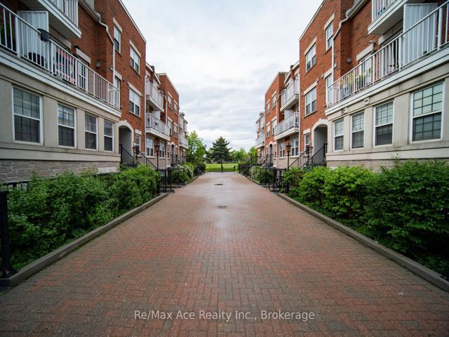 24 - 37 Four Winds Dr