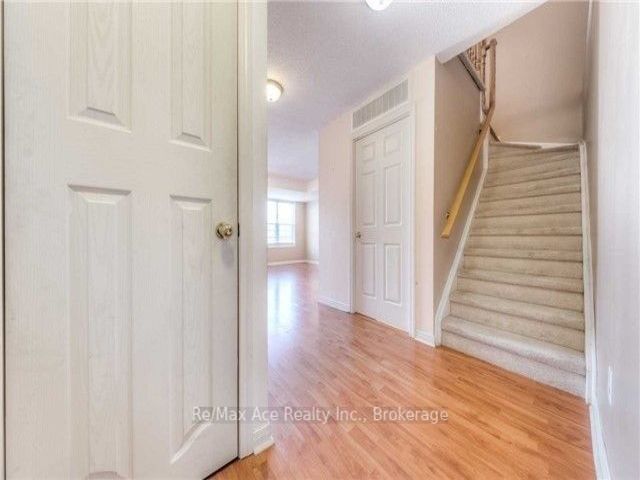 24 - 37 Four Winds Dr