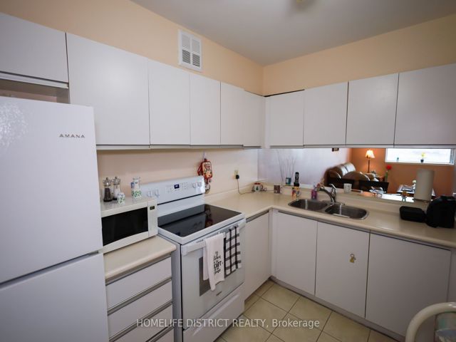 1902 - 234 Albion Rd