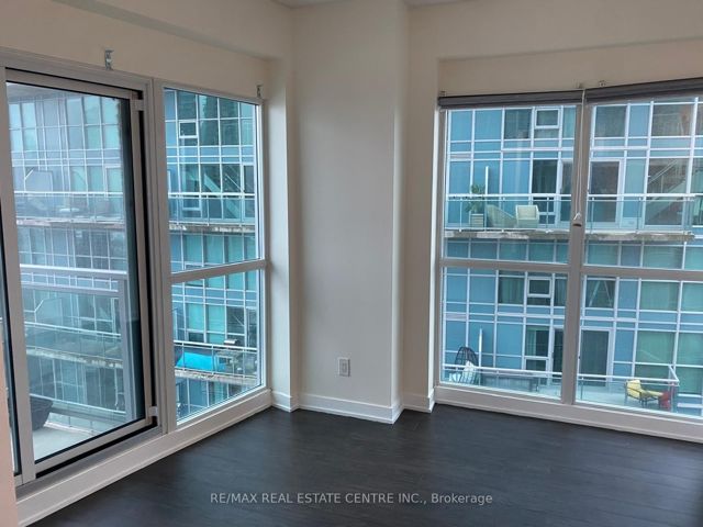 2330 - 165 Legion Rd N