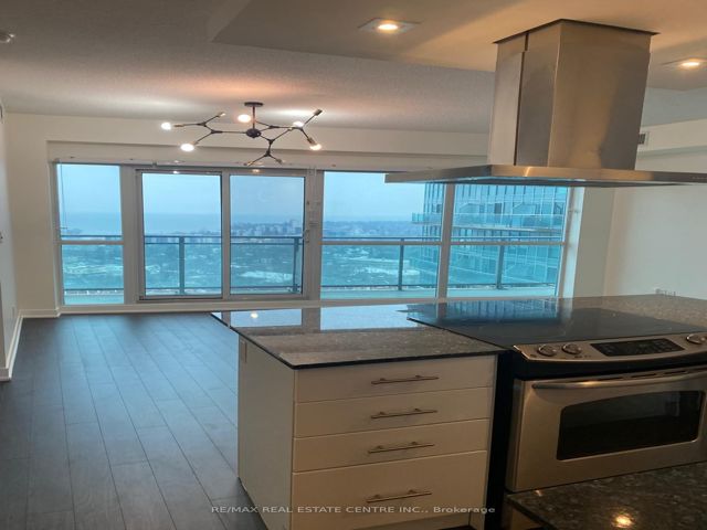 2330 - 165 Legion Rd N