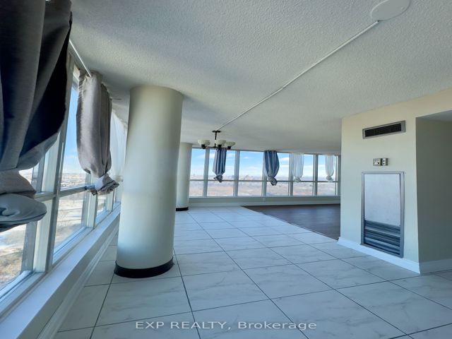 2111 - 3 Rowntree Rd
