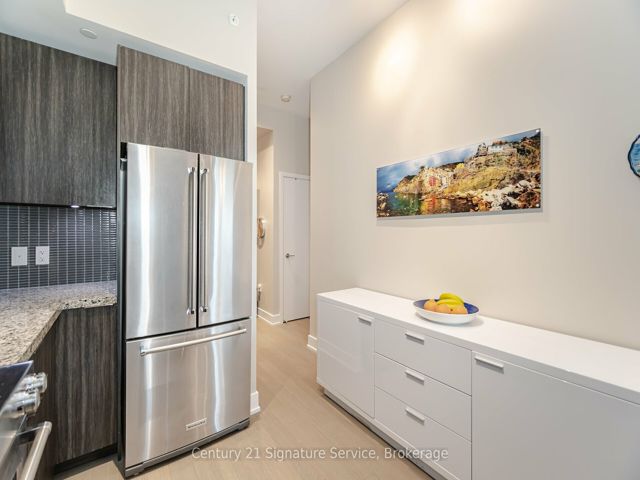 312 - 20 Shore Breeze Dr