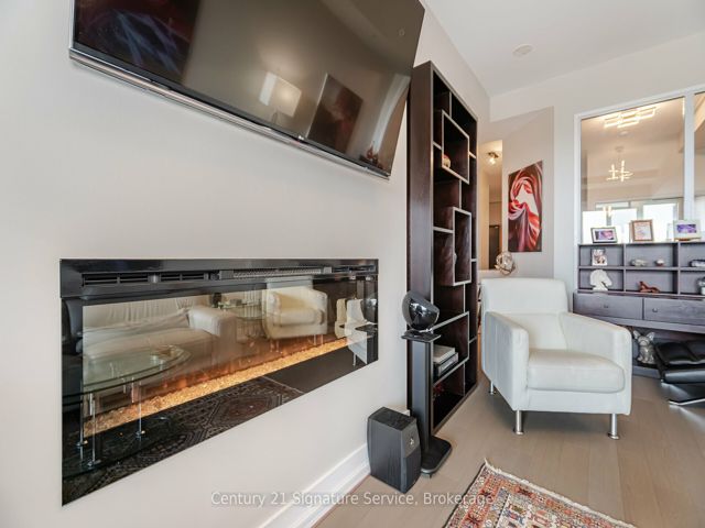 312 - 20 Shore Breeze Dr