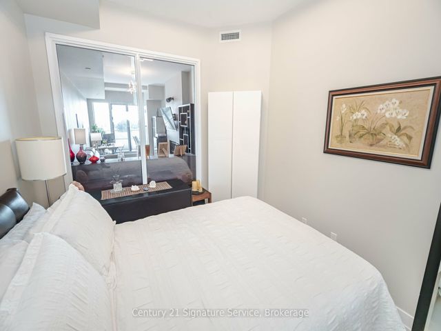 312 - 20 Shore Breeze Dr