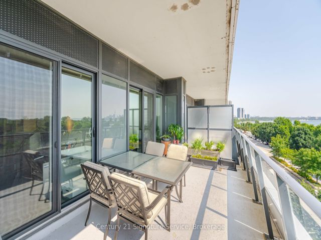 312 - 20 Shore Breeze Dr