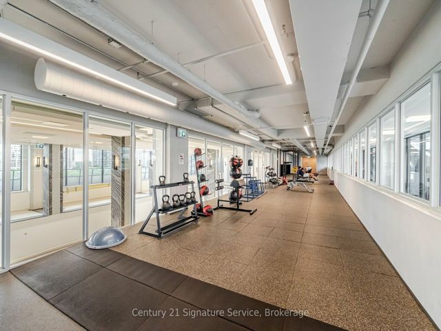 312 - 20 Shore Breeze Dr