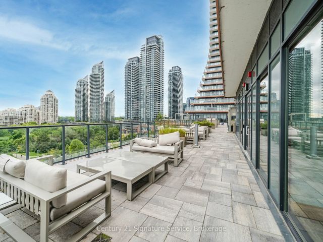 312 - 20 Shore Breeze Dr