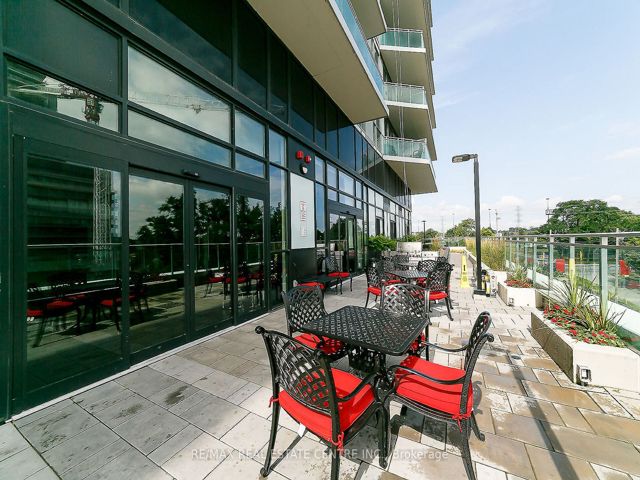 2611 - 33 Shore Breeze Dr