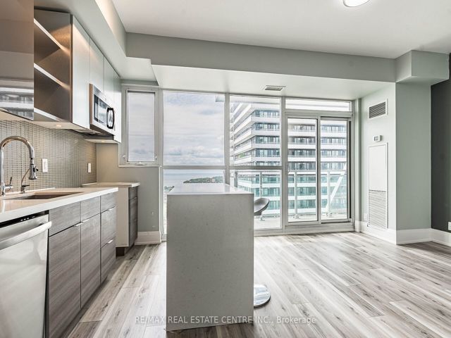 2611 - 33 Shore Breeze Dr