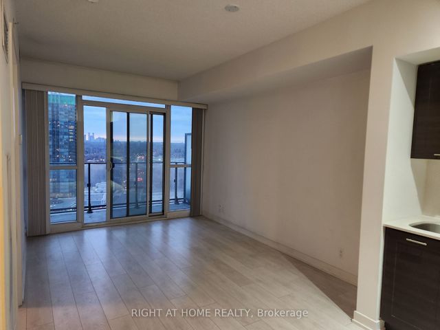 2205 - 2200 Lake Shore Blvd W
