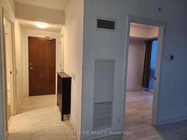 2205 - 2200 Lake Shore Blvd W