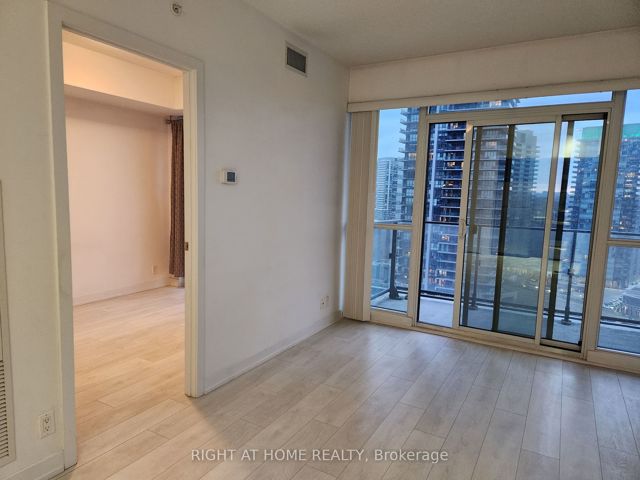 2205 - 2200 Lake Shore Blvd W