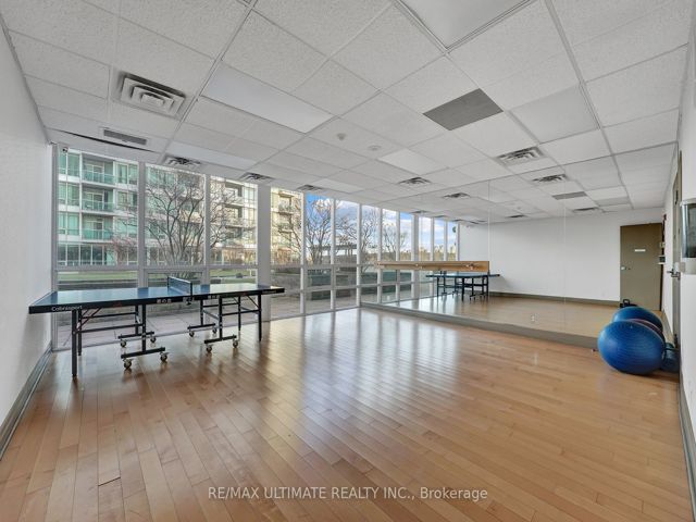 201 - 1910 Lake Shore Blvd W