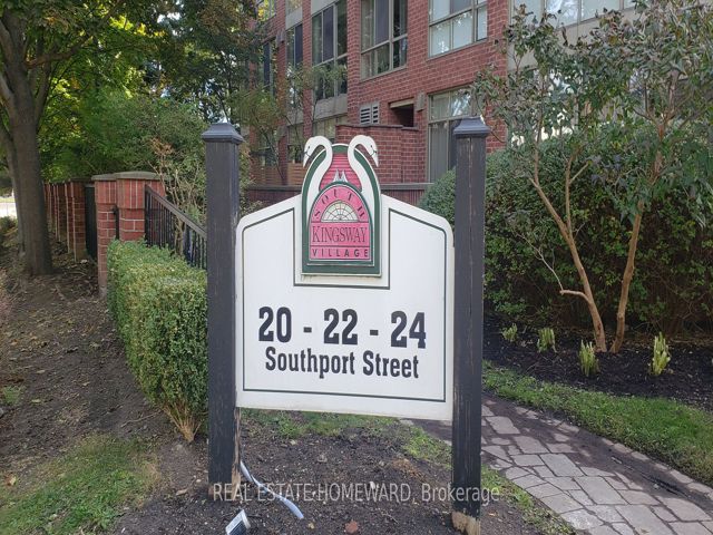 742 - 24 Southport St