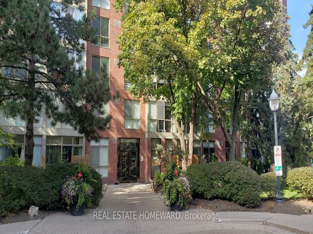 742 - 24 Southport St