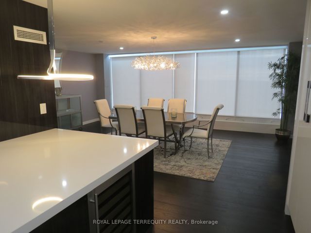 3305 - 2045 Lake Shore Blvd W