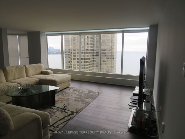 3305 - 2045 Lake Shore Blvd W