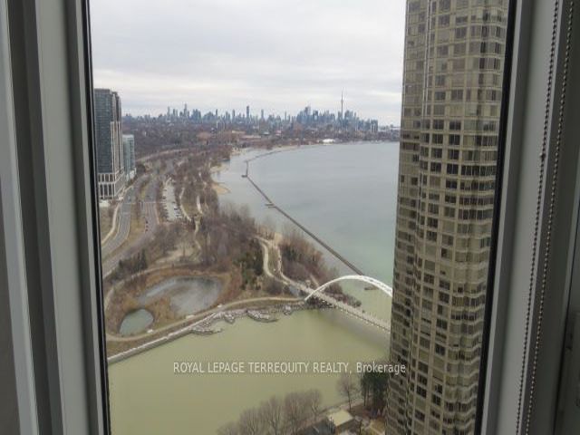 3305 - 2045 Lake Shore Blvd W