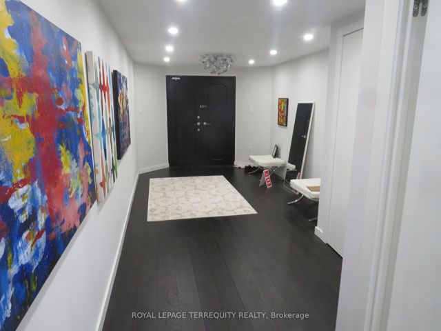3305 - 2045 Lake Shore Blvd W