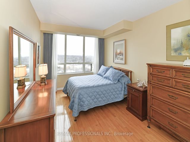 1505 - 1 Aberfoyle Cres