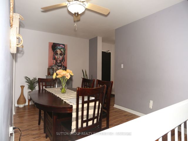 912 - 31 Four Winds Dr