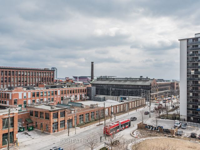 506 - 270 Dufferin St