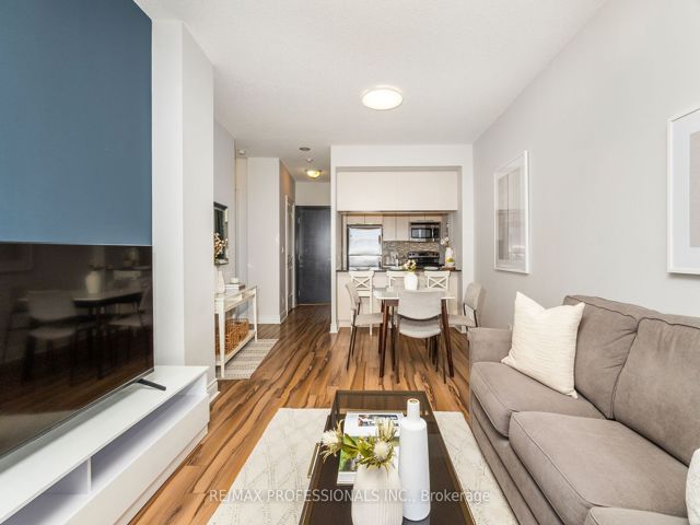 302 - 16 Brookers Lane