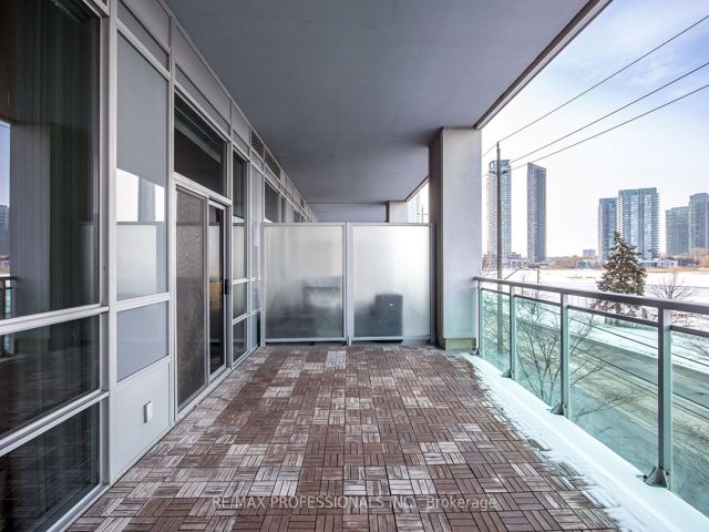 302 - 16 Brookers Lane