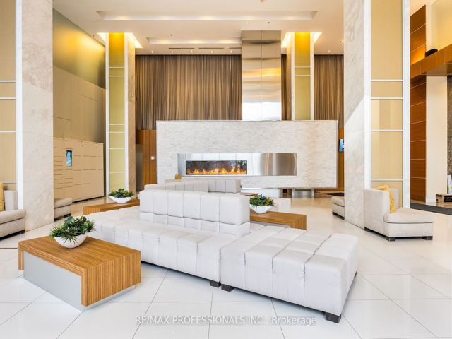 302 - 16 Brookers Lane