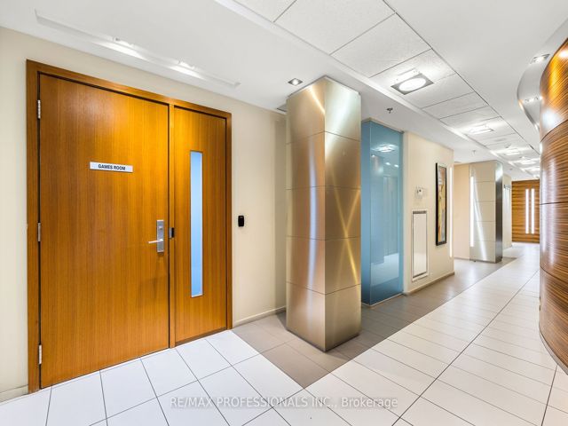 302 - 16 Brookers Lane