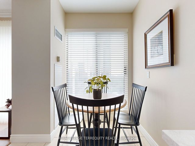 1201 - 2 Aberfoyle Cres