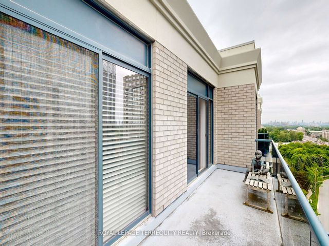 1201 - 2 Aberfoyle Cres