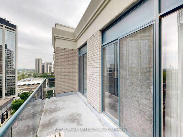 1201 - 2 Aberfoyle Cres