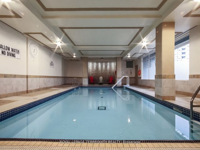1201 - 2 Aberfoyle Cres